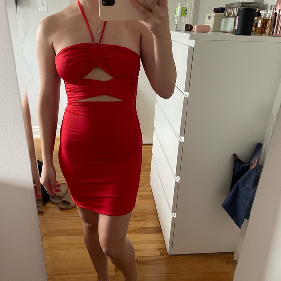 Red cutout dress from Shein - Picture 2 of 3